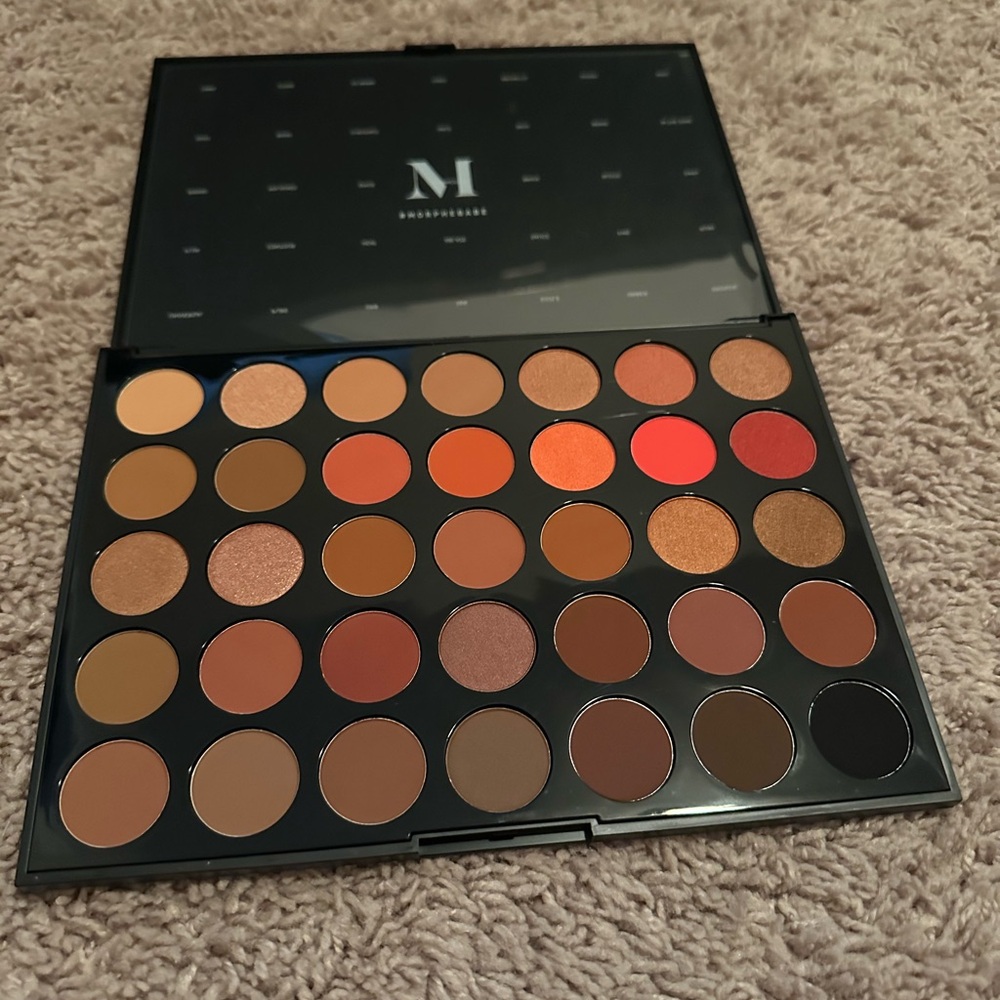 Morphe eyeshadow palette